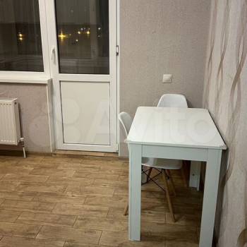 Сдается 1-комнатная квартира, 44 м²