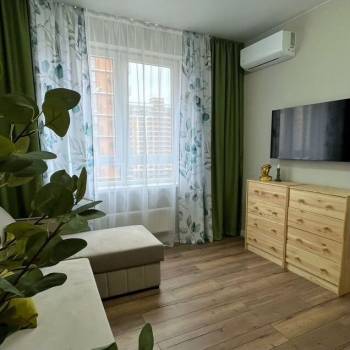 Сдается 1-комнатная квартира, 39 м²