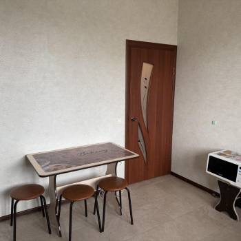 Сдается 1-комнатная квартира, 37 м²