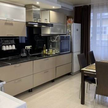 Продается 3-х комнатная квартира, 92,8 м²