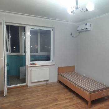 Сдается 1-комнатная квартира, 38 м²