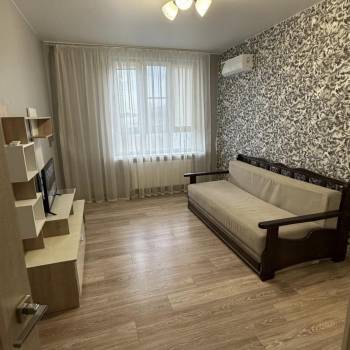 Сдается 1-комнатная квартира, 45 м²