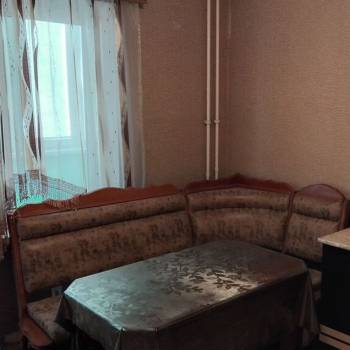 Сдается 1-комнатная квартира, 42 м²