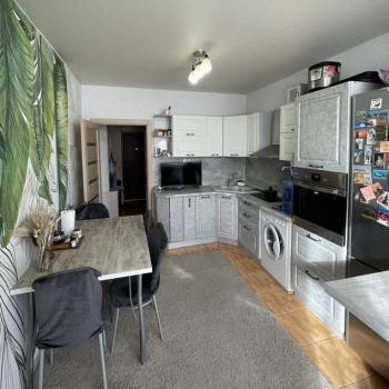 Продается 1-комнатная квартира, 45 м²