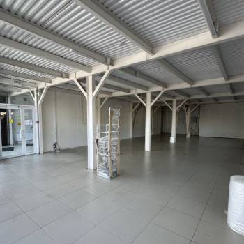 Продается Нежилое помещение, 450 м²