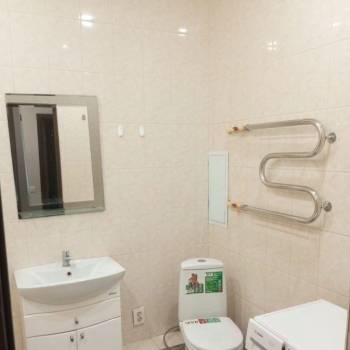 Сдается 1-комнатная квартира, 42 м²