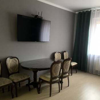 Сдается 2-х комнатная квартира, 72 м²