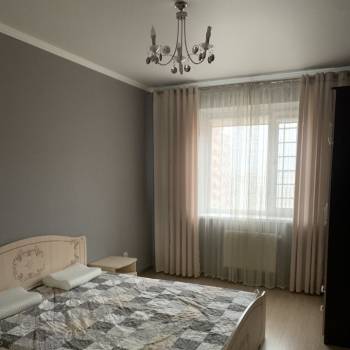 Сдается 2-х комнатная квартира, 72 м²