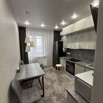 Продается 1-комнатная квартира, 42,1 м²