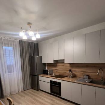 Сдается 1-комнатная квартира, 44 м²