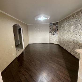 Продается 1-комнатная квартира, 62 м²