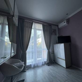 Продается 1-комнатная квартира, 53 м²