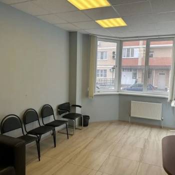 Продается Нежилое помещение, 82 м²