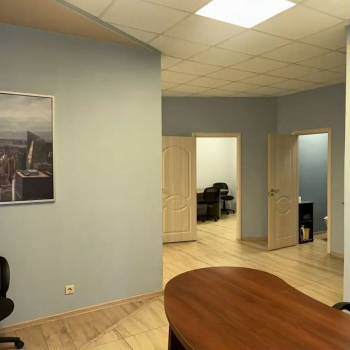 Продается Нежилое помещение, 82 м²