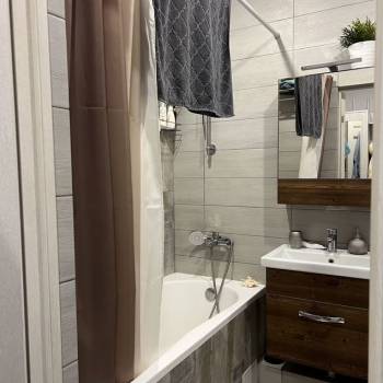 Продается 1-комнатная квартира, 38 м²