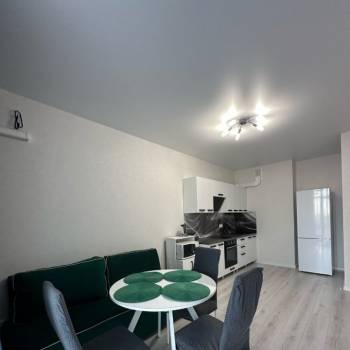 Сдается 1-комнатная квартира, 41 м²