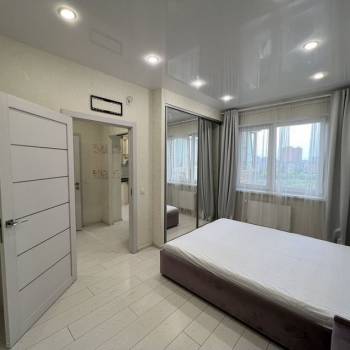 Сдается 1-комнатная квартира, 40 м²