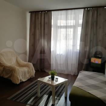 Сдается 1-комнатная квартира, 39 м²