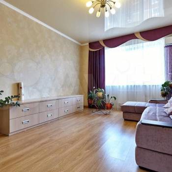 Продается 1-комнатная квартира, 48 м²