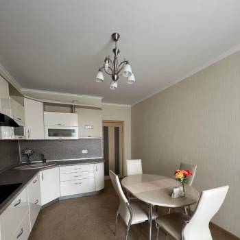 Продается 2-х комнатная квартира, 85 м²