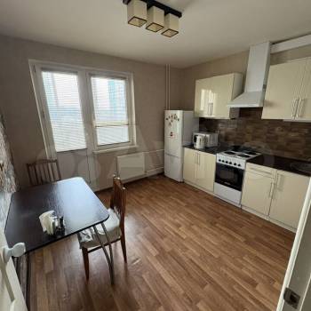 Сдается 1-комнатная квартира, 36 м²