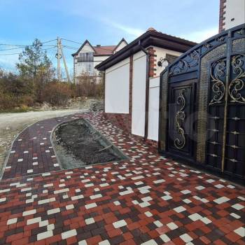 Продается Дом, 376 м²