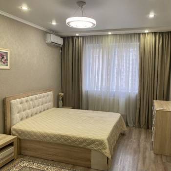 Сдается 2-х комнатная квартира, 83 м²