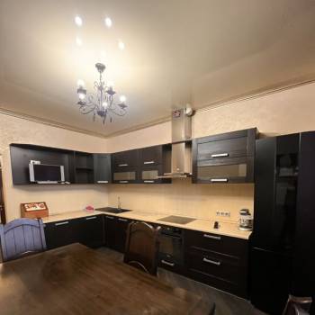 Сдается 2-х комнатная квартира, 80 м²