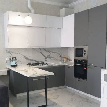 Продается 1-комнатная квартира, 50 м²