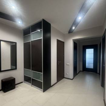 Сдается Многокомнатная квартира, 80 м²