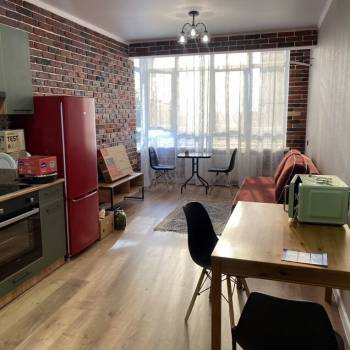 Сдается 2-х комнатная квартира, 90 м²