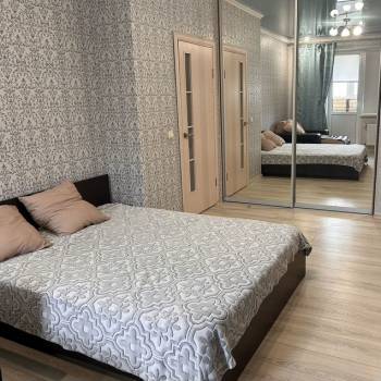 Сдается 1-комнатная квартира, 40 м²