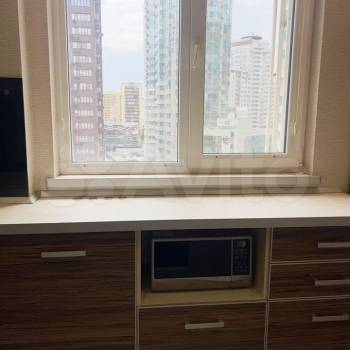 Сдается 1-комнатная квартира, 58 м²