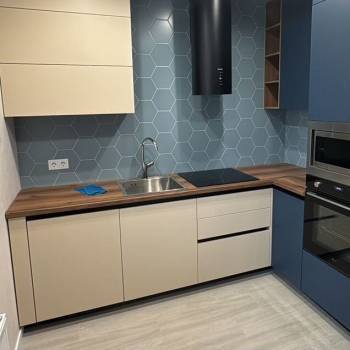 Сдается Многокомнатная квартира, 74,4 м²