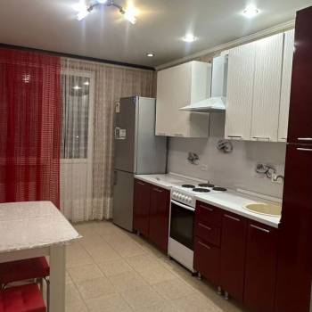 Сдается 1-комнатная квартира, 37 м²