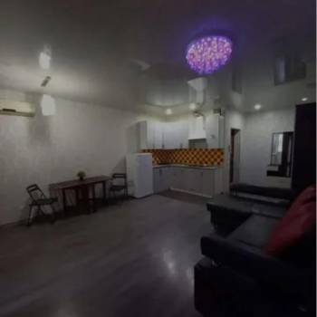 Сдается 1-комнатная квартира, 42 м²