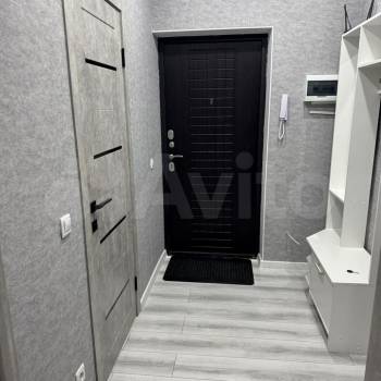 Продается 1-комнатная квартира, 36 м²