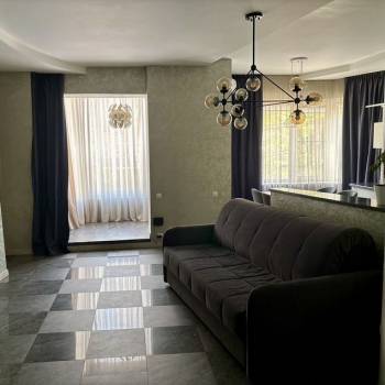 Продается 2-х комнатная квартира, 65 м²