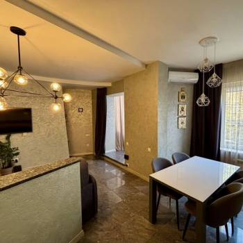 Продается 2-х комнатная квартира, 65 м²