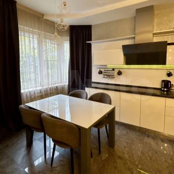 Продается 2-х комнатная квартира, 65 м²