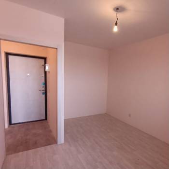 Продается 1-комнатная квартира, 37 м²