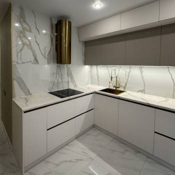 Продается 1-комнатная квартира, 45 м²