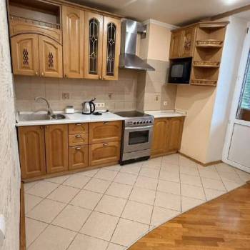 Сдается 1-комнатная квартира, 49 м²