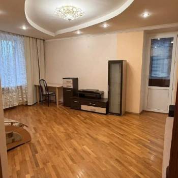 Сдается 1-комнатная квартира, 49 м²