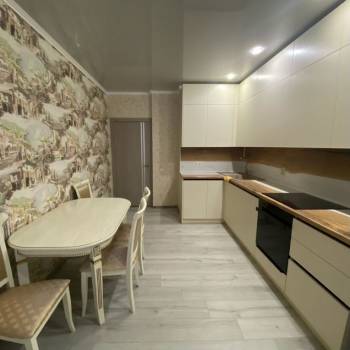 Сдается 2-х комнатная квартира, 62 м²