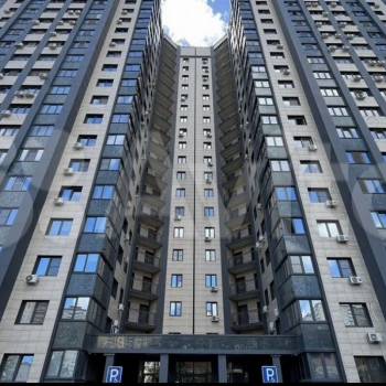 Продается 1-комнатная квартира, 46 м²