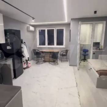 Продается 1-комнатная квартира, 46 м²