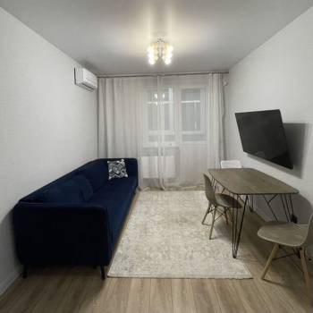 Сдается 1-комнатная квартира, 50 м²