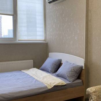 Сдается 1-комнатная квартира, 38 м²