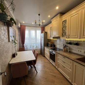 Продается 2-х комнатная квартира, 54 м²